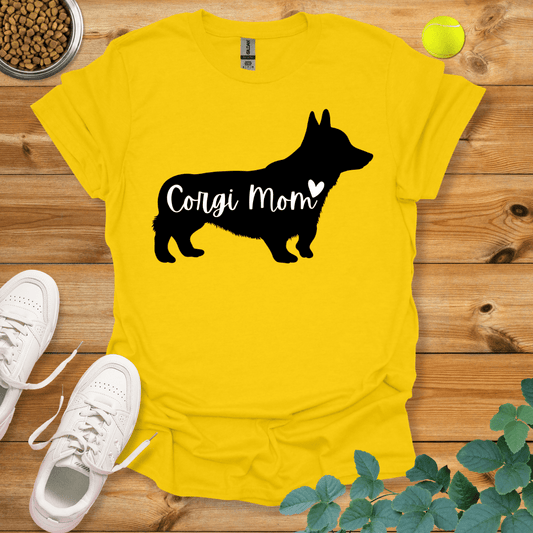 Corgi Mom T-Shirt Daisy / S